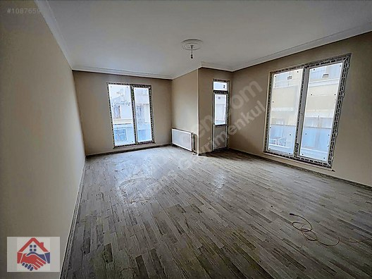 ÇEKMEKÖY MERKEZ MAHALLESİNDE 4+2 ÜST DUBLEX SATILIK DAİRE ÇEKMEKÖY MERKEZ MAHALLESİNDE 4+2 ÜST DUBLEX SATILIK DAİRE